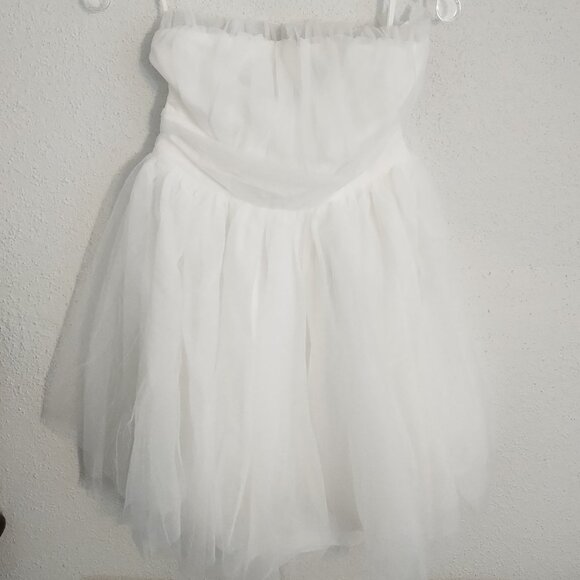 JOYFUNEAR Strapless Mini Dress - Picture 3 of 9